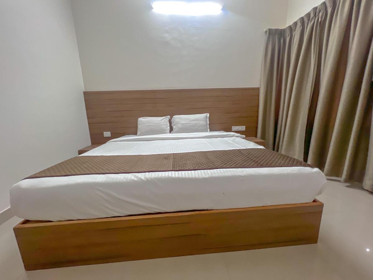 Hotel Elite By Agira Hotels-Free Airport Pickup Or Drop Yelahanka Exteriör bild