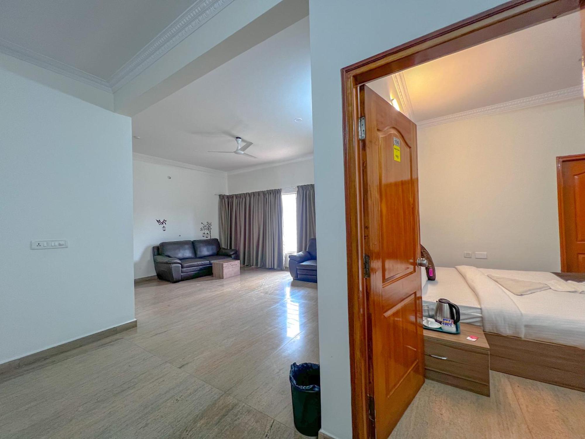 Hotel Elite By Agira Hotels-Free Airport Pickup Or Drop Yelahanka Exteriör bild