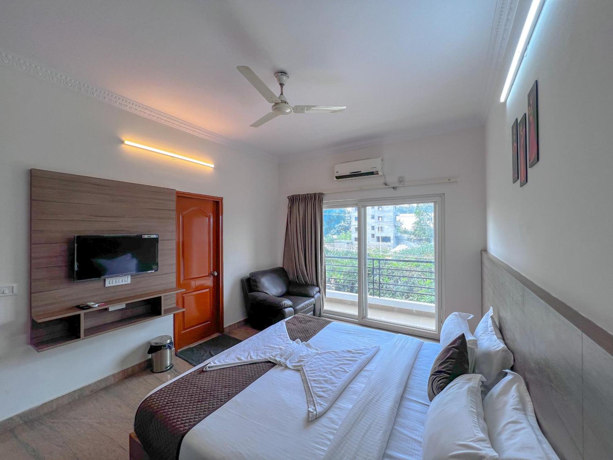 Hotel Elite By Agira Hotels-Free Airport Pickup Or Drop Yelahanka Exteriör bild