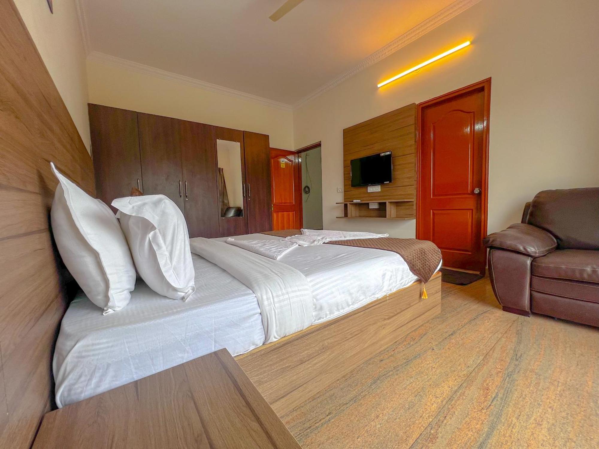 Hotel Elite By Agira Hotels-Free Airport Pickup Or Drop Yelahanka Exteriör bild