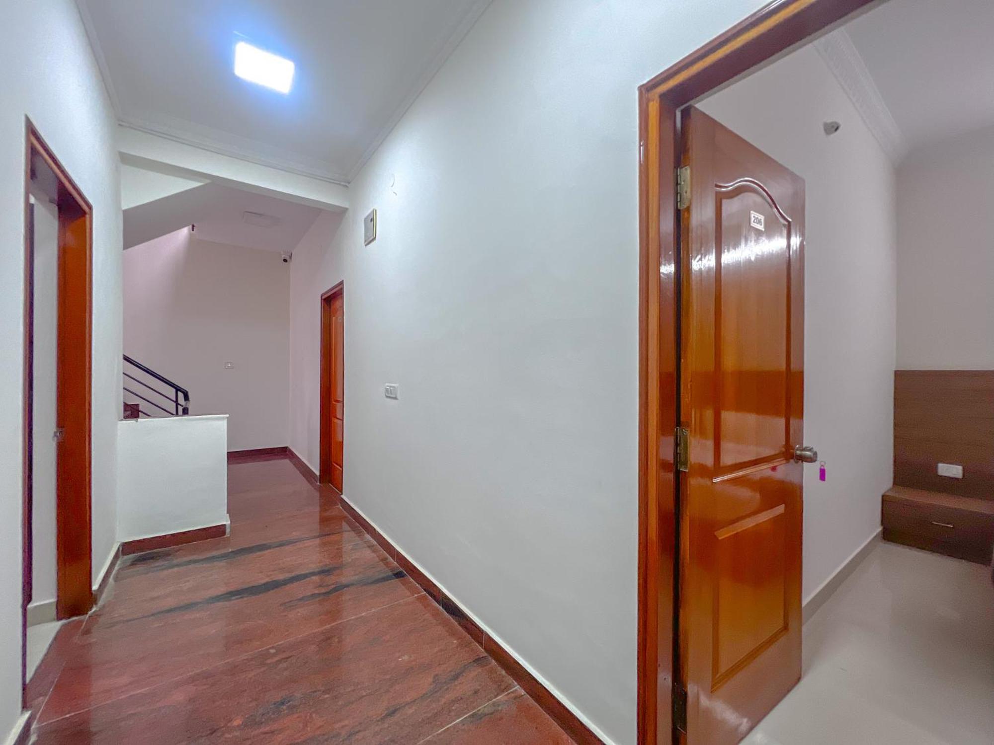 Hotel Elite By Agira Hotels-Free Airport Pickup Or Drop Yelahanka Exteriör bild